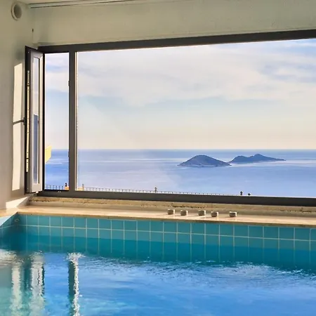 Villa Luxury With Private Pool, Sea Views, And Sauna *